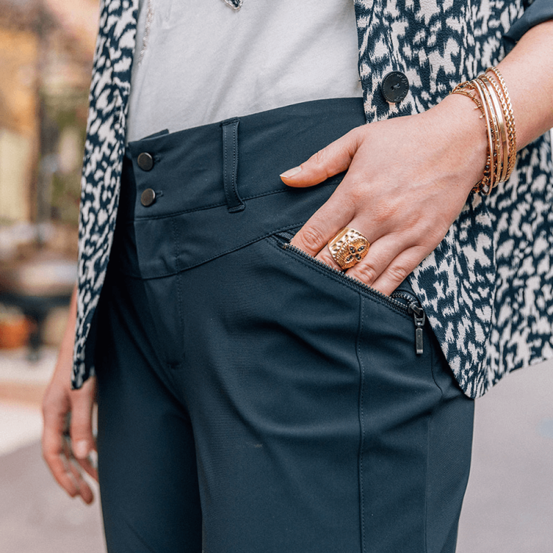 Pantalon noir en maille technique seconde peau et polyamide recyclé