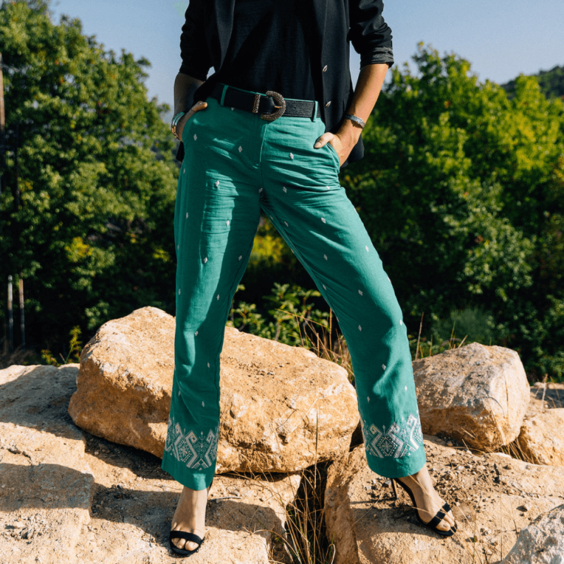 Pantalon Palazzo en lin vert avec broderies