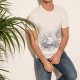 Tee-shirt imprimé tropical bleu sur fond blanc 100% coton repsonsable