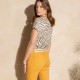 Pantalon slim mangue au 5 poches modernisées