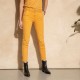 Pantalon slim mangue au 5 poches modernisées